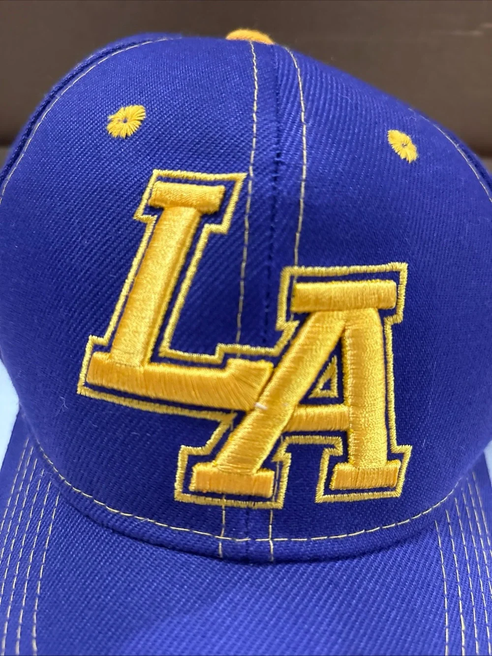 LA Los Angeles Embroidery Logo Mens Purple Yellow Ajustable Cap 100% Polyester
